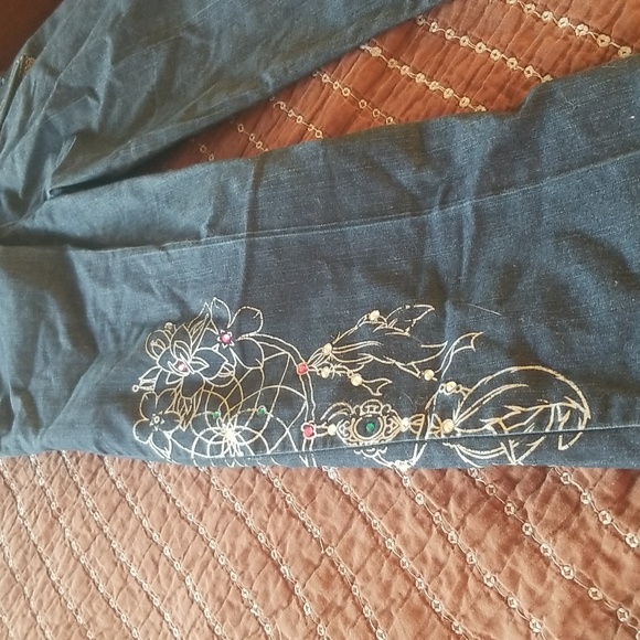 Y2k low rise bell bottoms with design - Picture 4 of 5